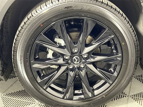 Used 2024 MAZDA CX-5 Carbon Edition image 17