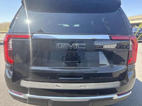 New 2026 GMC Yukon XL Elevation AWD/4WD image 8