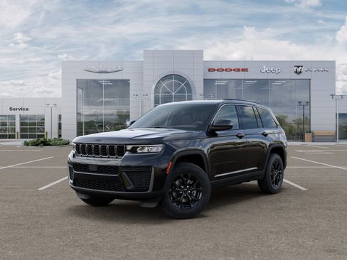 New 2026 Jeep Grand Cherokee Altitude AWD/4WD image 27