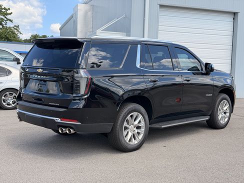 Used 2026 Chevrolet Tahoe Premier w/ Sun And Tow Package AWD/4WD image 12