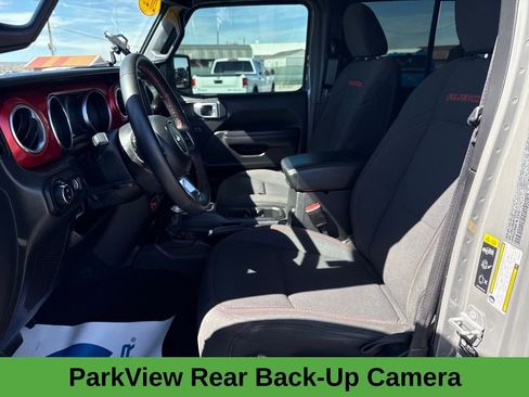 Used 2023 Jeep Gladiator Rubicon w/ Cold Weather Group image 12