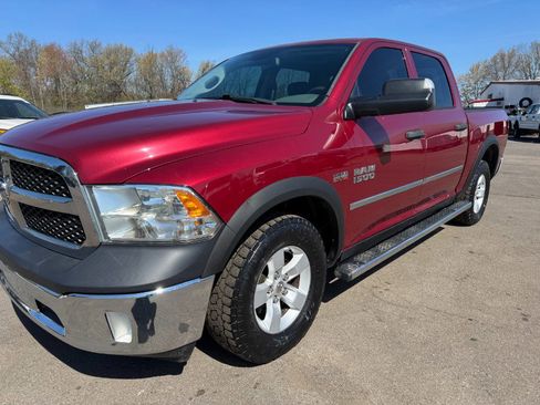 Used 2014 RAM 1500 ST w/ SXT Appearance Group AWD/4WD image 9