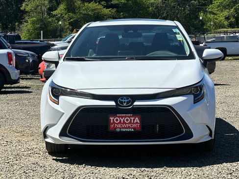Used 2021 Toyota Corolla XLE FWD image 5
