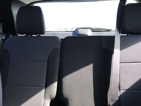 Used 2020 Chevrolet Traverse LT FWD image 35