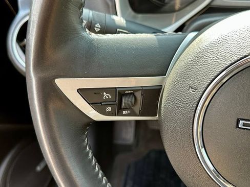Used 2010 Chevrolet Camaro SS RWD image 29