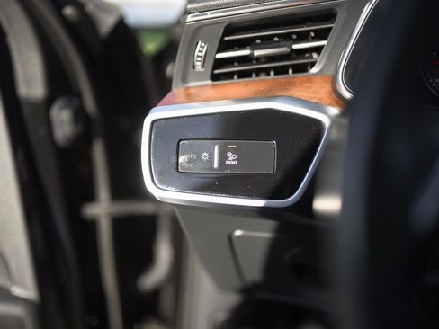 Used 2020 Audi A6 3.0T allroad Premium Plus w/ Audi Side Assist Package image 23