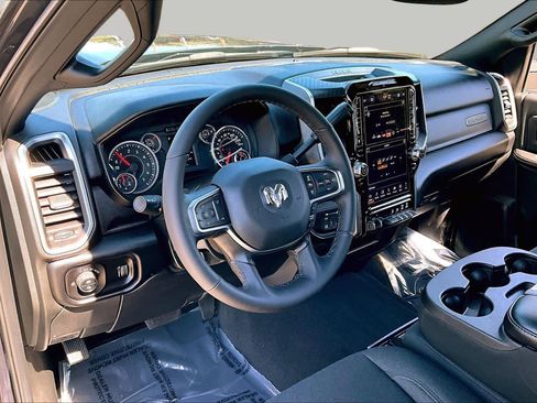 Used 2025 RAM 2500 Big Horn AWD/4WD image 17