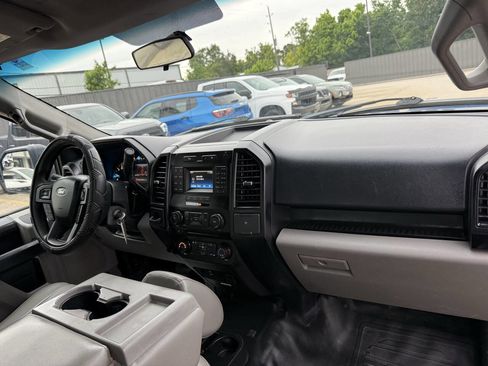 Used 2016 Ford F150 XL w/ Equipment Group 101A Mid RWD image 16