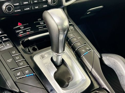 Used 2017 Porsche Cayenne S AWD/4WD image 13