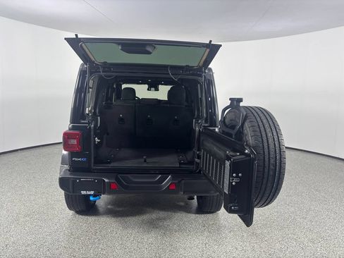 Used 2024 Jeep Wrangler Unlimited Sahara w/ Dual Top Group AWD/4WD image 14