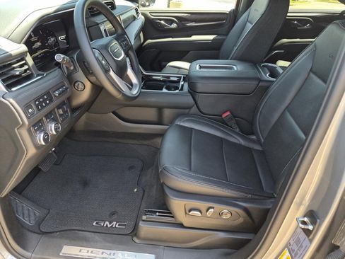 Certified 2024 GMC Yukon Denali w/ Max Trailering Package AWD/4WD image 12