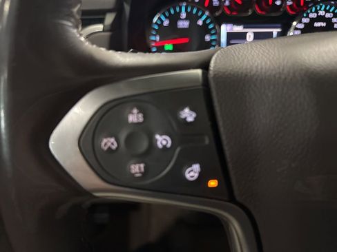 Used 2015 Chevrolet Tahoe LTZ AWD/4WD image 17