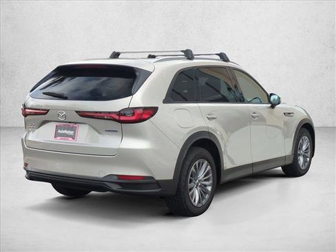 Used 2024 MAZDA CX-90 Plug-In Hybrid w/ Preferred image 5