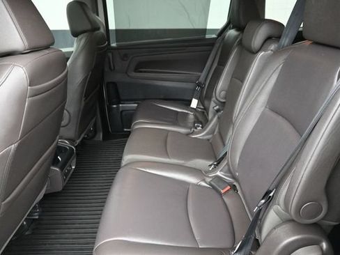 Used 2019 Honda Odyssey EX-L image 18