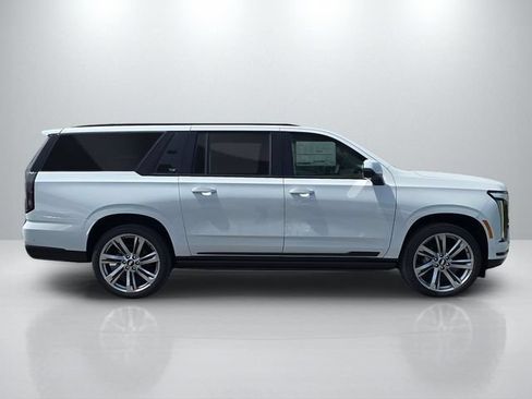 New 2026 Cadillac Escalade ESV Platinum Sport AWD/4WD image 4