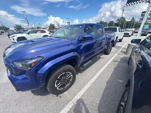 Used 2025 Toyota Tacoma TRD Sport RWD image 8