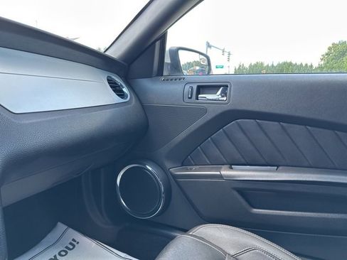 Used 2011 Ford Mustang Premium w/ 202A Rapid Spec Order Code image 30