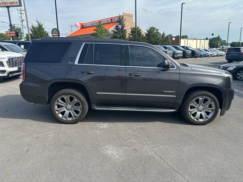 Used 2017 GMC Yukon SLT w/ Premium Edition AWD/4WD image 7