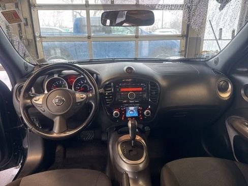 Used 2014 Nissan Juke SV image 16