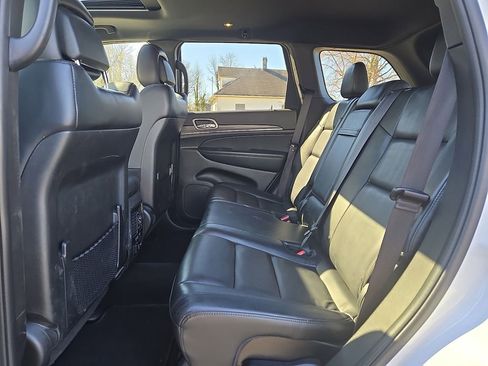 Used 2021 Jeep Grand Cherokee Limited image 10