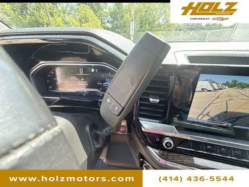 Certified 2022 GMC Sierra 1500 Elevation w/ LPO, Elevation Black Package AWD/4WD image 15