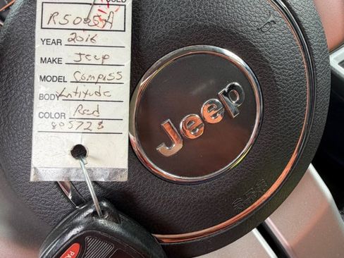 Used 2016 Jeep Compass High Altitude AWD/4WD image 11