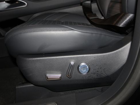 New 2026 Lincoln Nautilus Reserve w/ Jet Appearance Package AWD/4WD image 7
