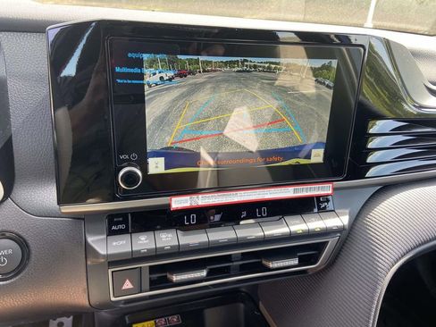New 2026 Toyota Camry SE FWD image 18