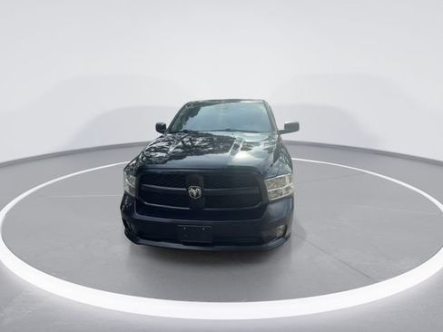 Used 2019 RAM 1500 Express AWD/4WD image 3