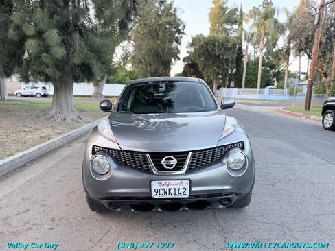 Used 2013 Nissan Juke SL image 2