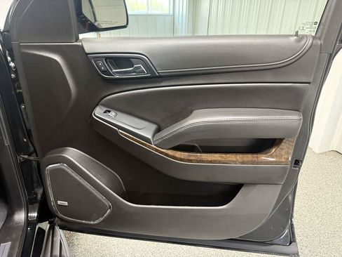 Used 2019 Chevrolet Suburban LT AWD/4WD image 47