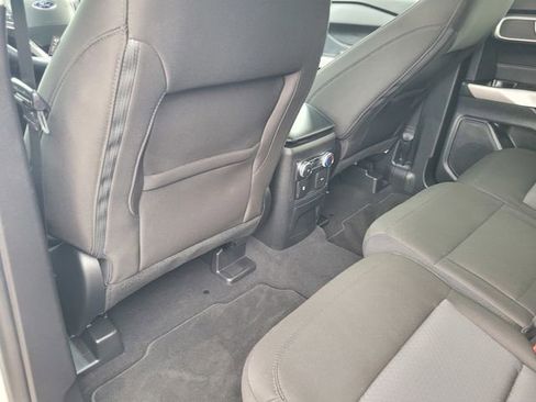 Certified 2022 Ford Explorer XLT image 12