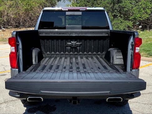 Used 2022 Chevrolet Silverado 1500 LT Trail Boss w/ LT Trail Boss Premium Package image 4