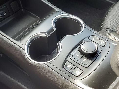 Used 2023 GMC Terrain SLT w/ LPO, Floor Liner Package FWD image 20