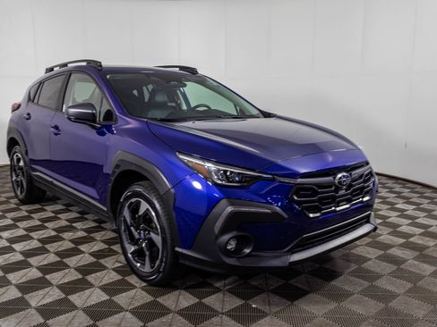 Used 2024 Subaru Crosstrek 2.5i Limited w/ Crosstrek Mirror Package AWD/4WD image 13