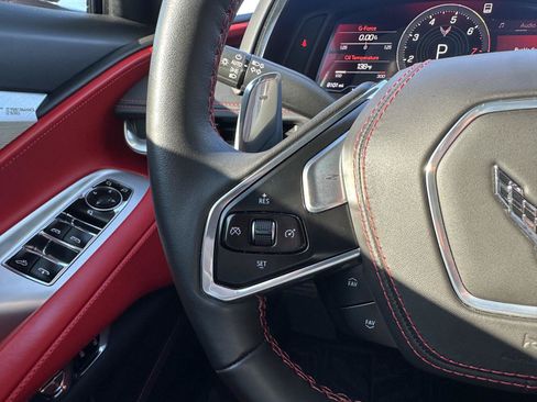 Used 2022 Chevrolet Corvette Stingray Premium Conv w/ Z51 Performance Package RWD image 19