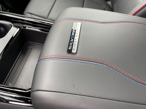 New 2024 Chevrolet Silverado EV RST AWD/4WD image 38