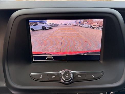 Used 2021 Chevrolet Camaro LT image 18