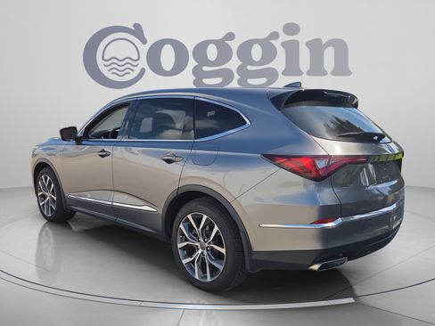 Used 2023 Acura MDX FWD w/ Technology Package image 3