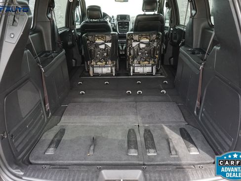Used 2019 Dodge Grand Caravan GT FWD image 21