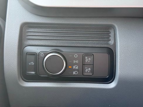 Used 2025 Ford F250 XL w/ XL Driver Assist Package image 24