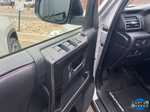 Used 2018 Toyota 4Runner TRD Off-Road Premium image 15