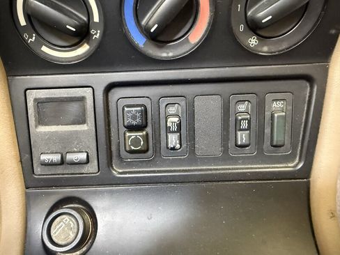 Used 1996 BMW Z3 1.9 RWD image 21