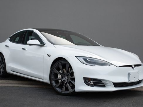 Used 2020 Tesla Model S Long Range image 5
