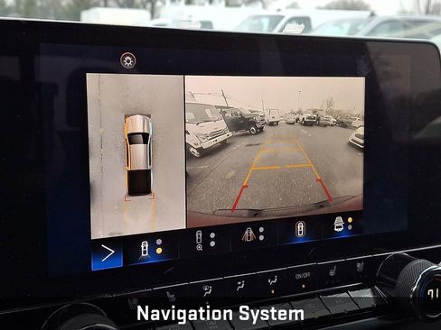 Used 2023 Chevrolet Colorado Z71 w/ Z71 Convenience Package 2 image 19