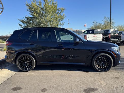 Used 2023 BMW X5 xDrive40i w/ M Sport Package image 2