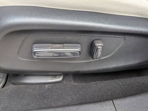 Used 2023 Honda HR-V EX-L image 17