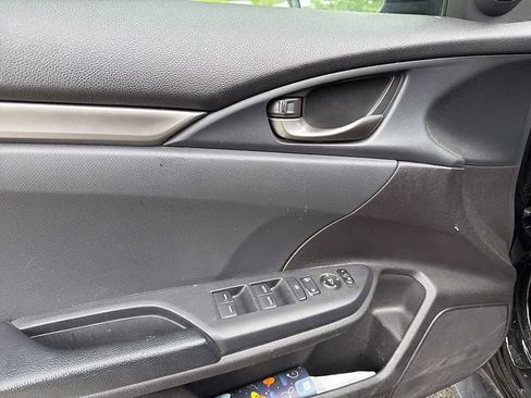 Used 2020 Honda Civic Sport image 12