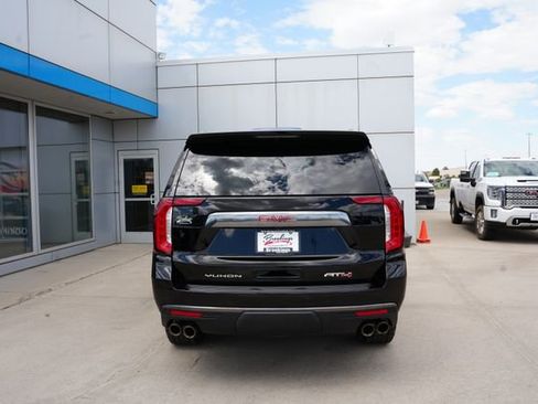 Used 2022 GMC Yukon AT4 w/ Technology Package AWD/4WD image 36