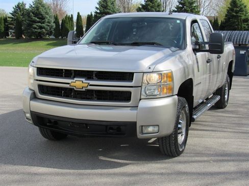 Used 2009 Chevrolet Silverado 2500 W/T AWD/4WD image 5
